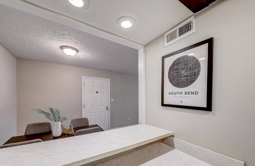 Georgetown Apartment | Frontdesk | Roseland 1 BR Close to ND