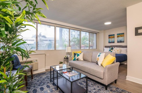 St. Petersburg Apartment | FRONTDESK The Wayland Apts Downtown St Pete
