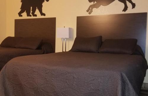 Lander Hotel | Frontier Lodge