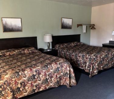 Cuba Hotel | Frontier Motel