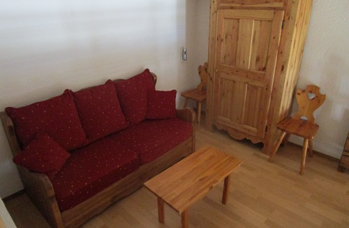 Bois-d'Amont Apartment | Frontier studio sleeps 4 to 6 in the countryside
