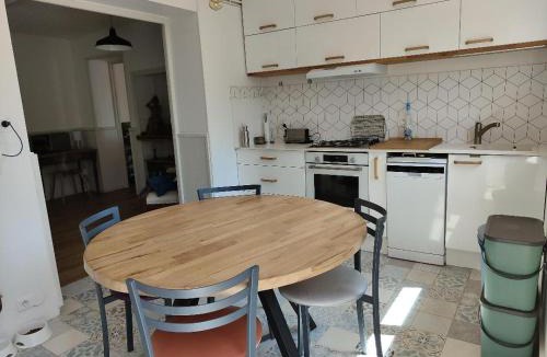 Frontignan Apartment | Frontignan villa rez de chausée avec exterieur privatif, Plage 4km