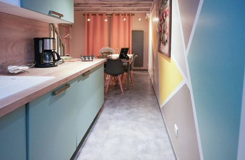 Thones Apartment | Frosty Lemon