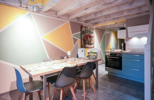 Thones Apartment | Frosty Lemon