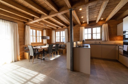 Wildhaus Ski Chalet | Frümsel 4-room chalet near the mountain railways