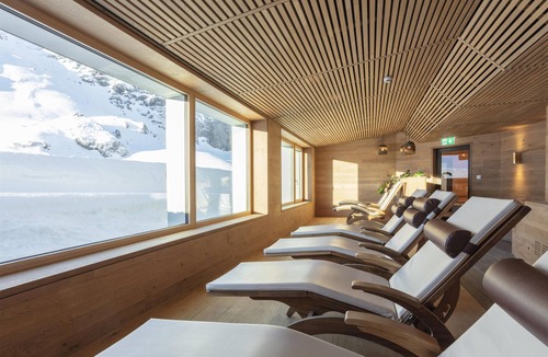 Melchsee-Frutt Hotel | Frutt Mountain Resort