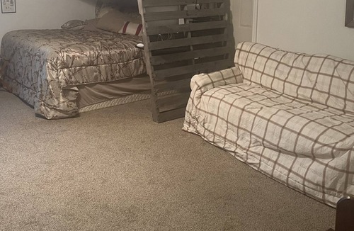 Fryeburg Apartment | Fryeburg Fair grounds rental