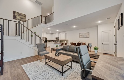 Frisco House | FS832–15 min to Toyota Base - Sleeps 4 - Free Parking