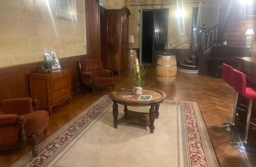 Virsac Hotel | FSP Château Julie