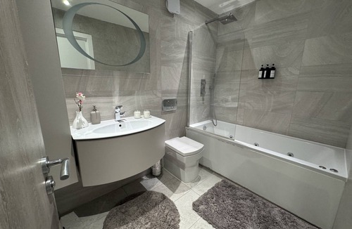 Weavers House | FT102 -Brick Lane Rooms