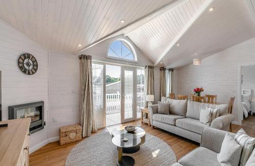 Hundall House | Fuchsia Lodge