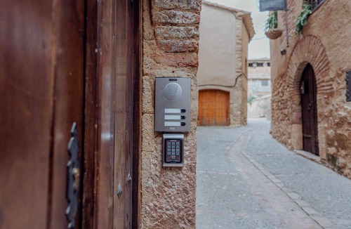 Alquezar Apartment | Fuendebaños Apartments