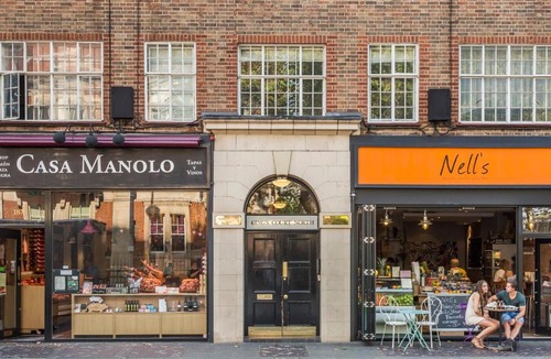 Redcliffe Apartment | Fulham Road IX by Onefinestay