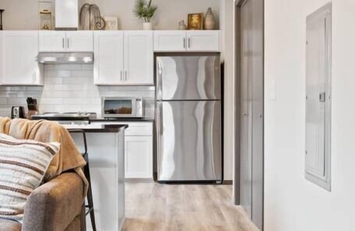 South Perry District Apartment | Full ADA Unit! - 2 Bed 2 Bath Unit Near Downtown!