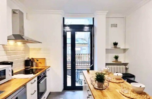 Downtown Angers Apartment | Full center 8pers 4ch 2sdb, billiards