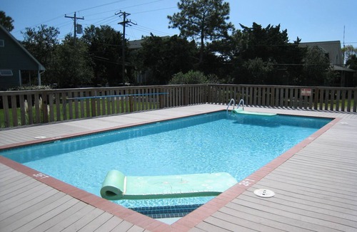 Ocracoke Condo | Full Circle: Condo with pool access. Centrally located