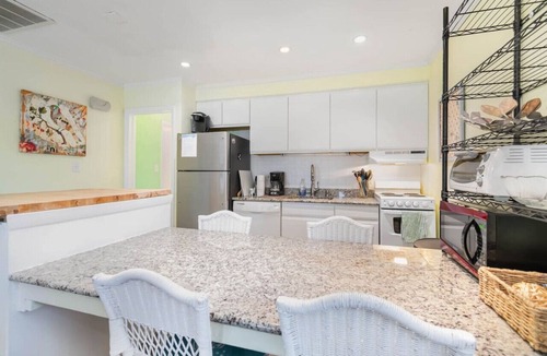 Northeast Virginia Beach House | Full Condo w/pool, 5 min walk to beach