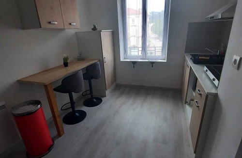 Saint-Julien-Molin-Molette Apartment | Fully-equipped apartment, Saint-Julien-Molin-Molette