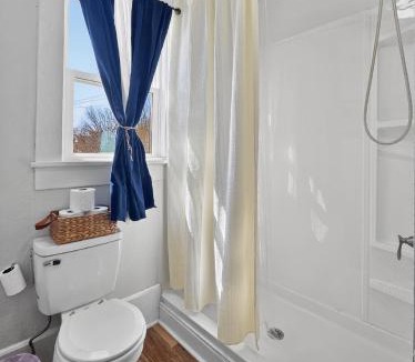 Farmington House | Full Home Retreat, Relax, Recharge