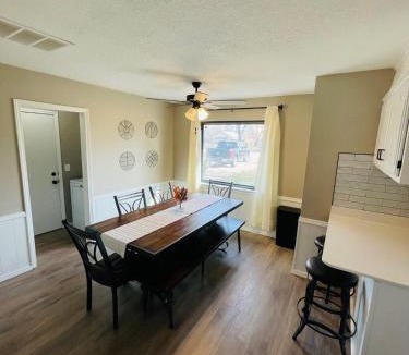 Owasso House | Full HOME with 2 KING BEDS and a POOL