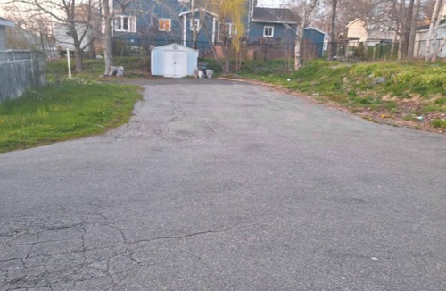 Sydney House | Full house