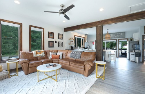 Summit Lake House | Full House, Full Amenities.