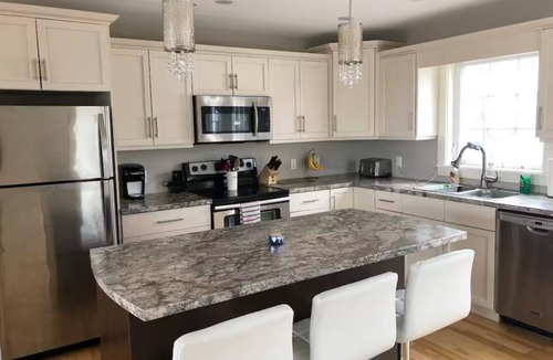Clyde River House | Full House in Clyde River close to City and Golf Courses