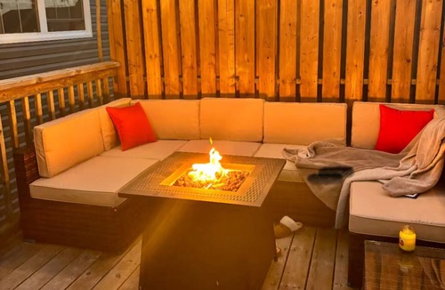 Clyde River House | Full House in Clyde River close to City and Golf Courses