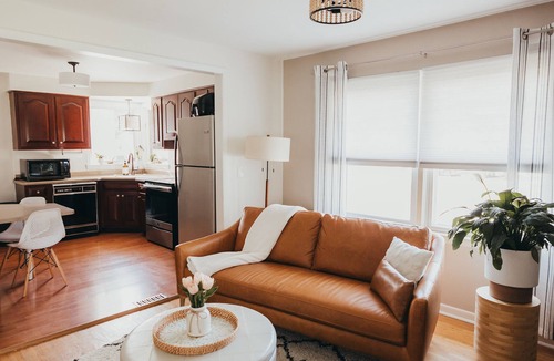 Batavia House | Full house nestled between Buffalo & Rochester