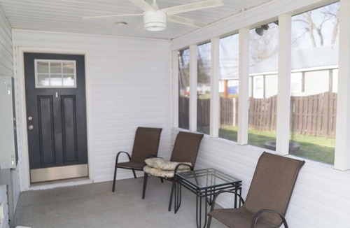 Sweetwater House | Full house with garage and fenced yard — zero fees!