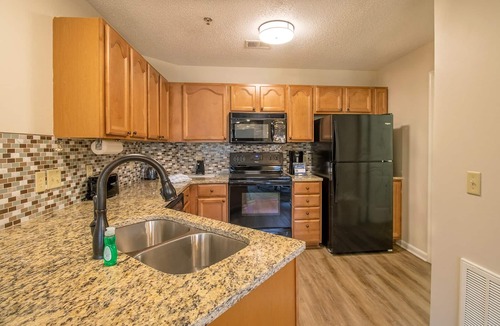 McGaheysville Condo | Full Kitchen, Mountain Views, Near Golf!