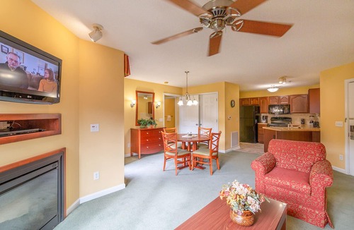 McGaheysville Condo | Full Kitchen, Mountain Views, Near Golf!