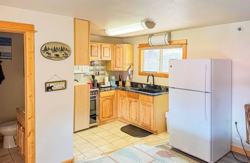 Estes Park Hotel | Full Kitchen River Motel w/Views - NR100