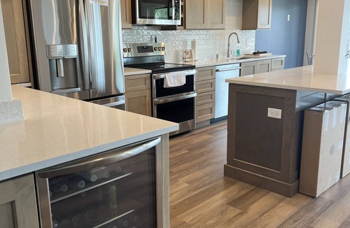 Fontana-on-Geneva Lake Villa | FULL REMODEL done in 2023! Come visit and enjoy the view😎