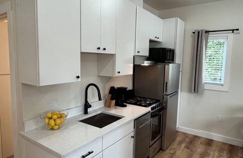 West End Apartment | Full Renovation, new construction throughout. 7 of 8 Studios, 1 mile to ASV