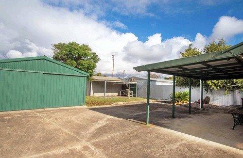 Seymour House | Full Throttle Retreat