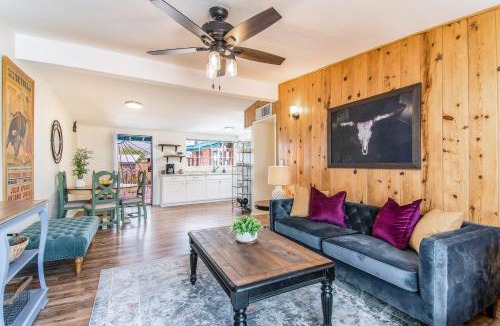 Midtown House | Full Triplex in Central Tucson EV charging