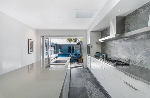 Suffolk Park House | Fuller Holidays - Adrift Beachfront Suffolk