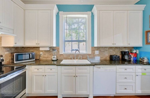 San Jacinto House | Fuller House Galveston