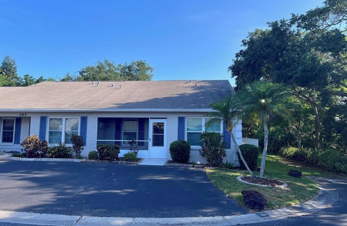 Bay Towne East Condo | Fully appointed, Walk To Bay & Park, Pet Friendly