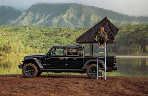 Wailua House | Fully Decked 4WD Jeep Gladiator Mojave!