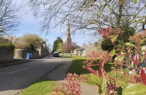 Harrington House | Fully Detached Cottage House Loddington Kettering