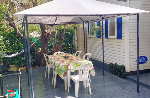 Meounes-les-Montrieux House | Fully-equipped mobile in a quiet, private domain.