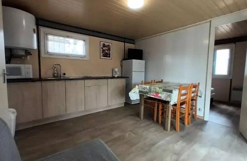 Saint-Maurice-de-Lignon Ski Chalet | Fully-equipped 2-bedroom chalet sleeps 4