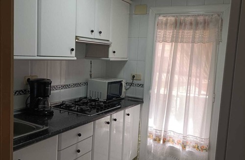 San Juan de Alicante Apartment | Fully-equipped family apartment 3km from the sea