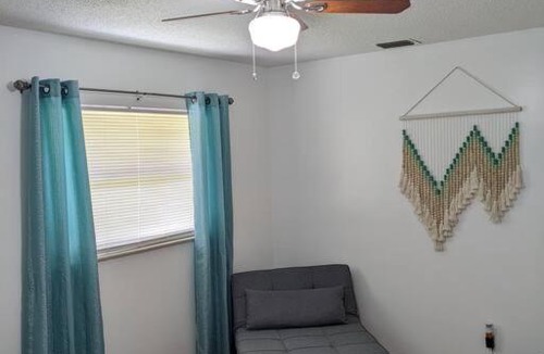 Ocala Apartment | Fully equipped 2 bd/1 ba, 5 minutes from Downtown.