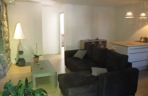 Porto-Vecchio House | Fully-equipped apartment in the heart of the village of Muratellu.
