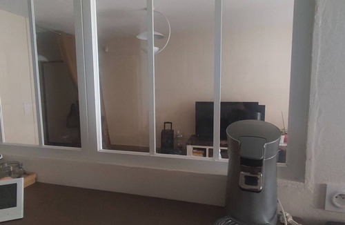 Carcassonne Apartment | Fully-equipped city-centre apartment with terrace 200 m from the station