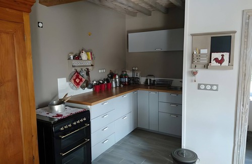 Saint-Sixte Apartment | Fully Equipped, Comfortable 50 m² Gîte with Private Parking