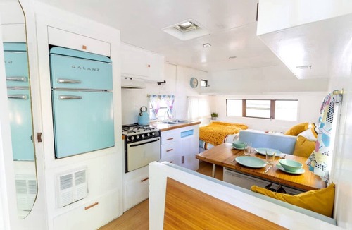 Miller Lake House | Fully Equipped Glamping Caravan near Miller Lake, Perfect for a Weekend Getaway from Toronto